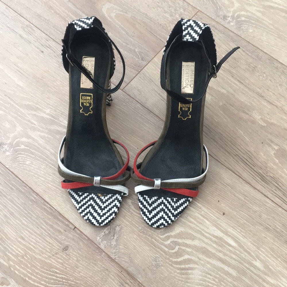 Chunky heels